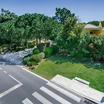 Plaza - Beautiful Spacious House Off Roundabout 6 Quinta Do Villa