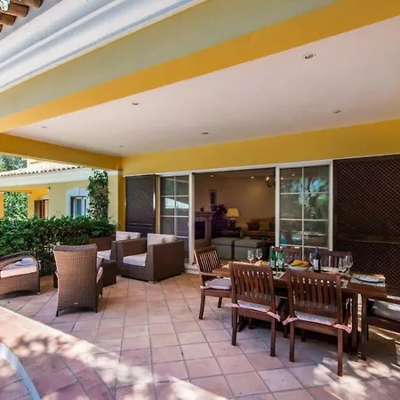 Plaza - Beautiful Spacious House Off Roundabout 6 Quinta Do Quinta do Lago