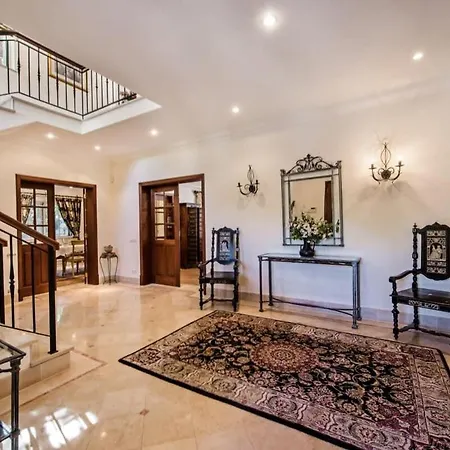 Plaza - Beautiful Spacious House Off Roundabout 6 Quinta Do * Quinta do Lago