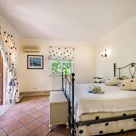 Plaza - Beautiful Spacious House Off Roundabout 6 Quinta Do * Quinta do Lago